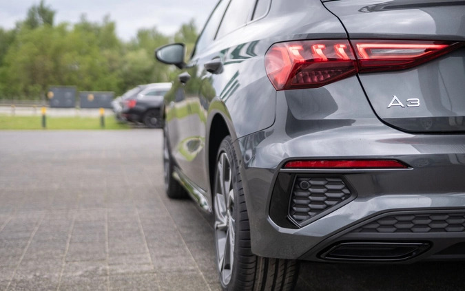 Audi A3 cena 148773 przebieg: 5, rok produkcji 2024 z Śrem małe 379